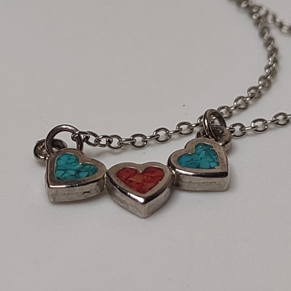 Cute Blue Red And Silver Tone 3 Heart Necklace 16.5 Inches Long - Picture 5 of 11